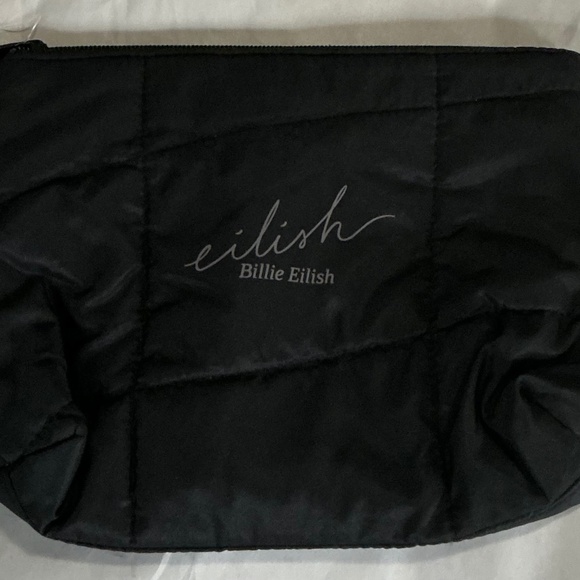 Limited Edition Billie Eilish puffy Style Black Toiletry Bag NWT - Picture 1 of 4